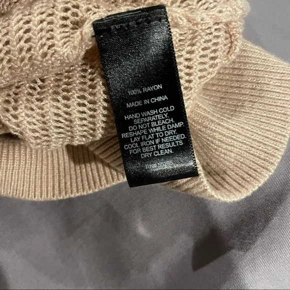 Express xs open-knit sweater blouse - Picture 4 of 4